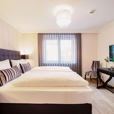 Hotel Residenz Am Rosengarten บาดคิสซินเงิน ภายนอก รูปภาพ