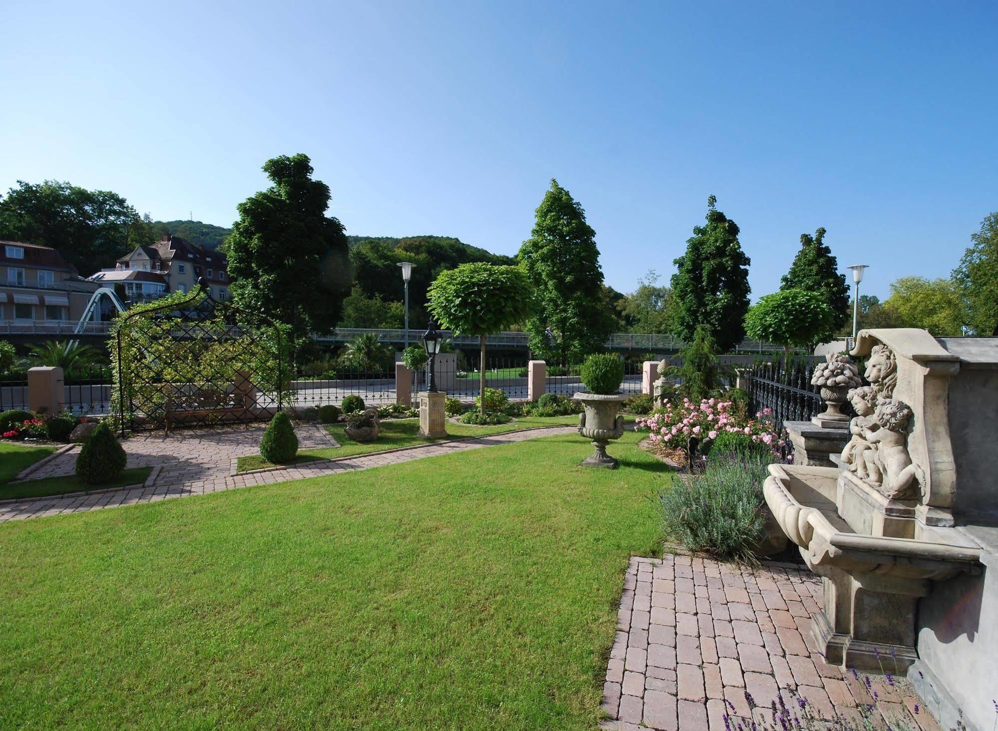 Hotel Residenz Am Rosengarten บาดคิสซินเงิน ภายนอก รูปภาพ